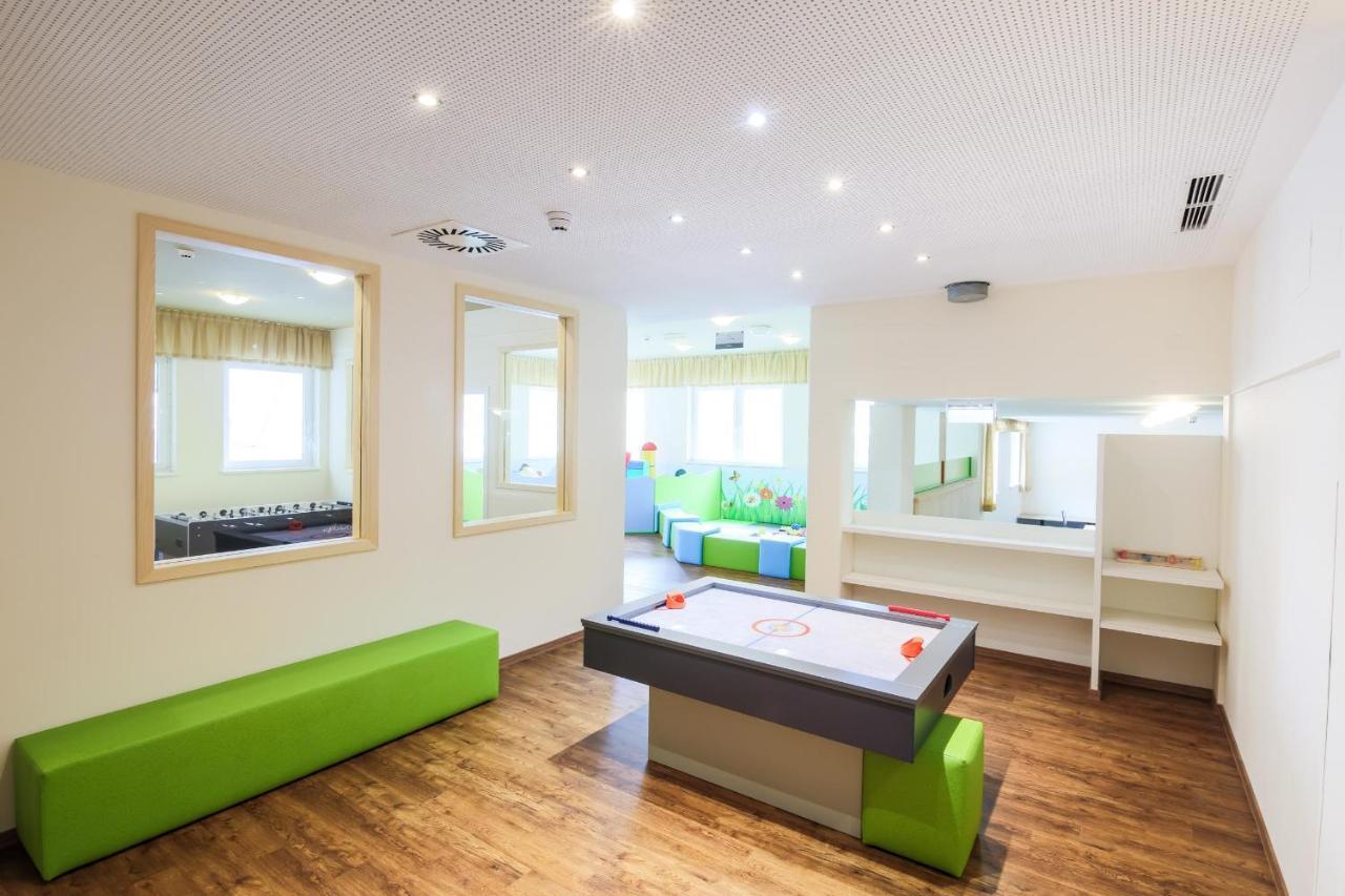 Hotel Tia Smart Natur カウナータール エクステリア 写真